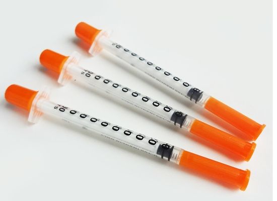 Seringues injectables à usage unique pour le diabète 0, 3 ml 0, 5 ml 1 ml Matériau plastique